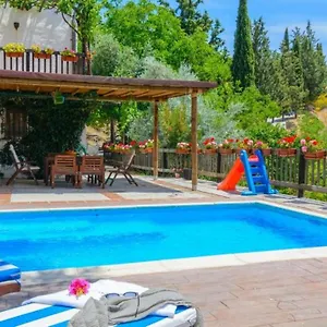 El Tajil Сasa de vacaciones Algarinejo